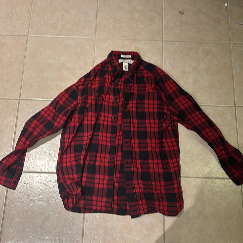 H&M red and black button up